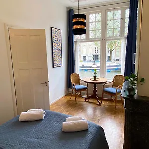 Canal Hideaway , Ámsterdam Países Bajos